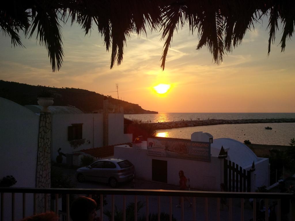 Blu Marine Casa A 10Mt Dalla Spiaggia เปสคีชี ภายนอก รูปภาพ